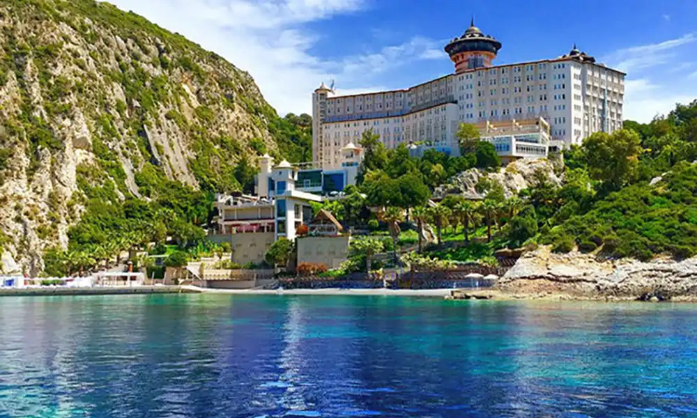 LADONIA HOTELS ADAKULE